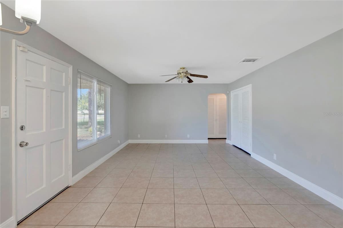 1706 SHORE ACRES DRIVE — photo 8 of 39
