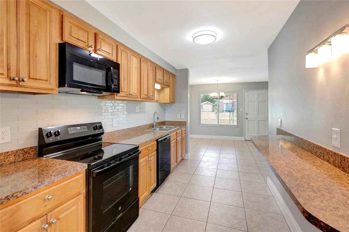 1706 SHORE ACRES DRIVE — photo 14 of 39