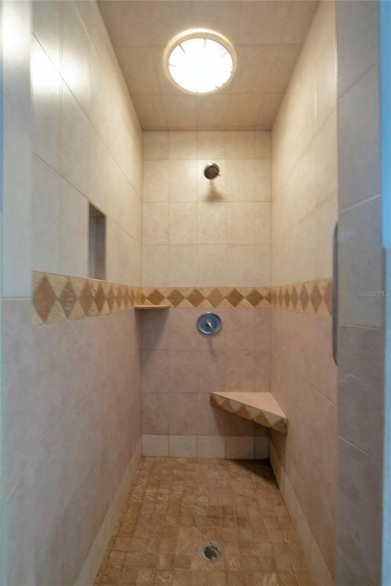 1706 SHORE ACRES DRIVE — photo 22 of 39