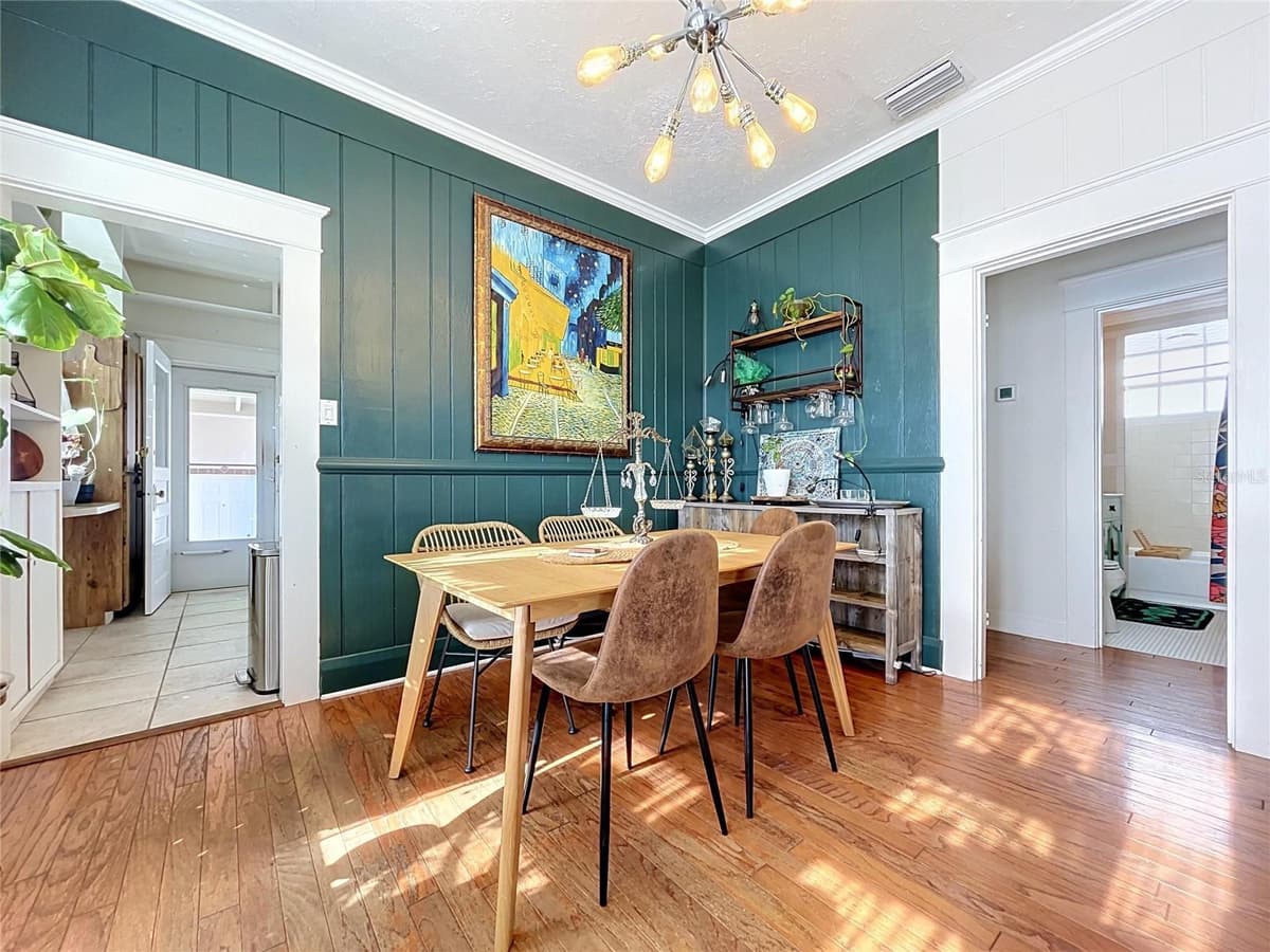210 FLORIBRASKA AVENUE — photo 15 of 62