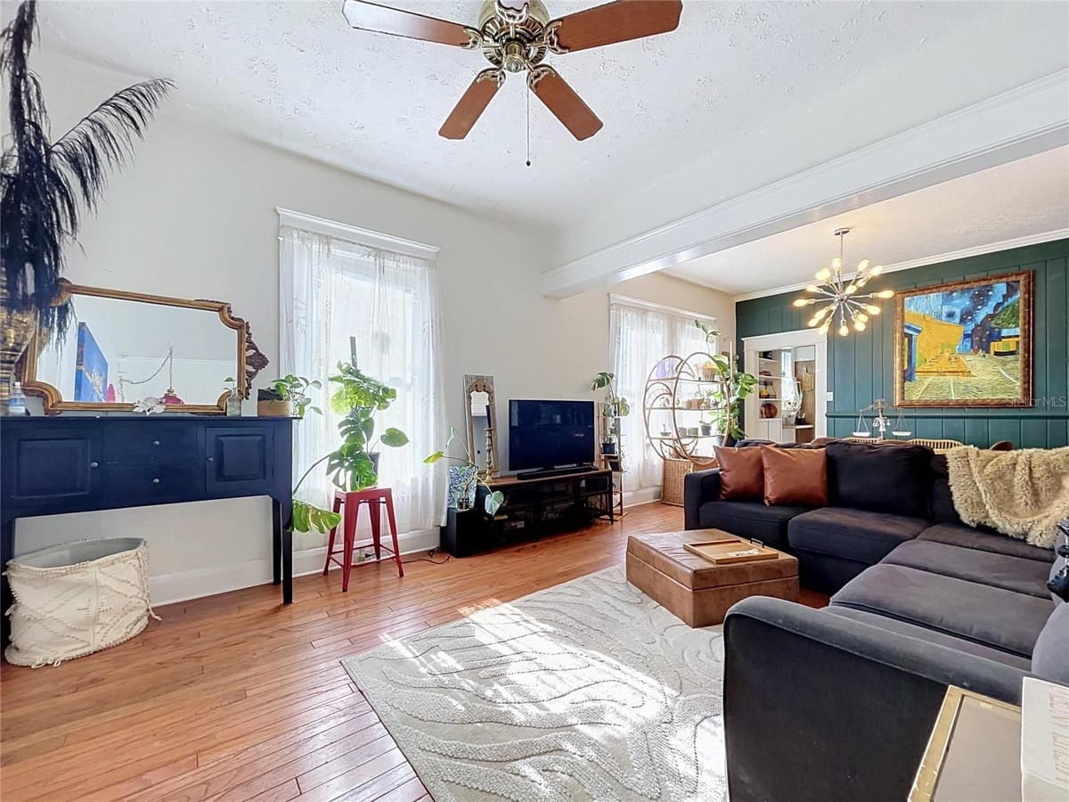 210 FLORIBRASKA AVENUE — photo 9 of 62
