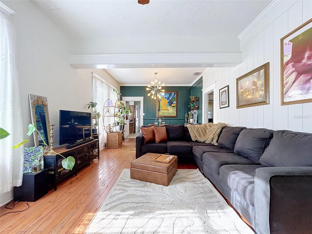 210 FLORIBRASKA AVENUE — photo 10 of 62