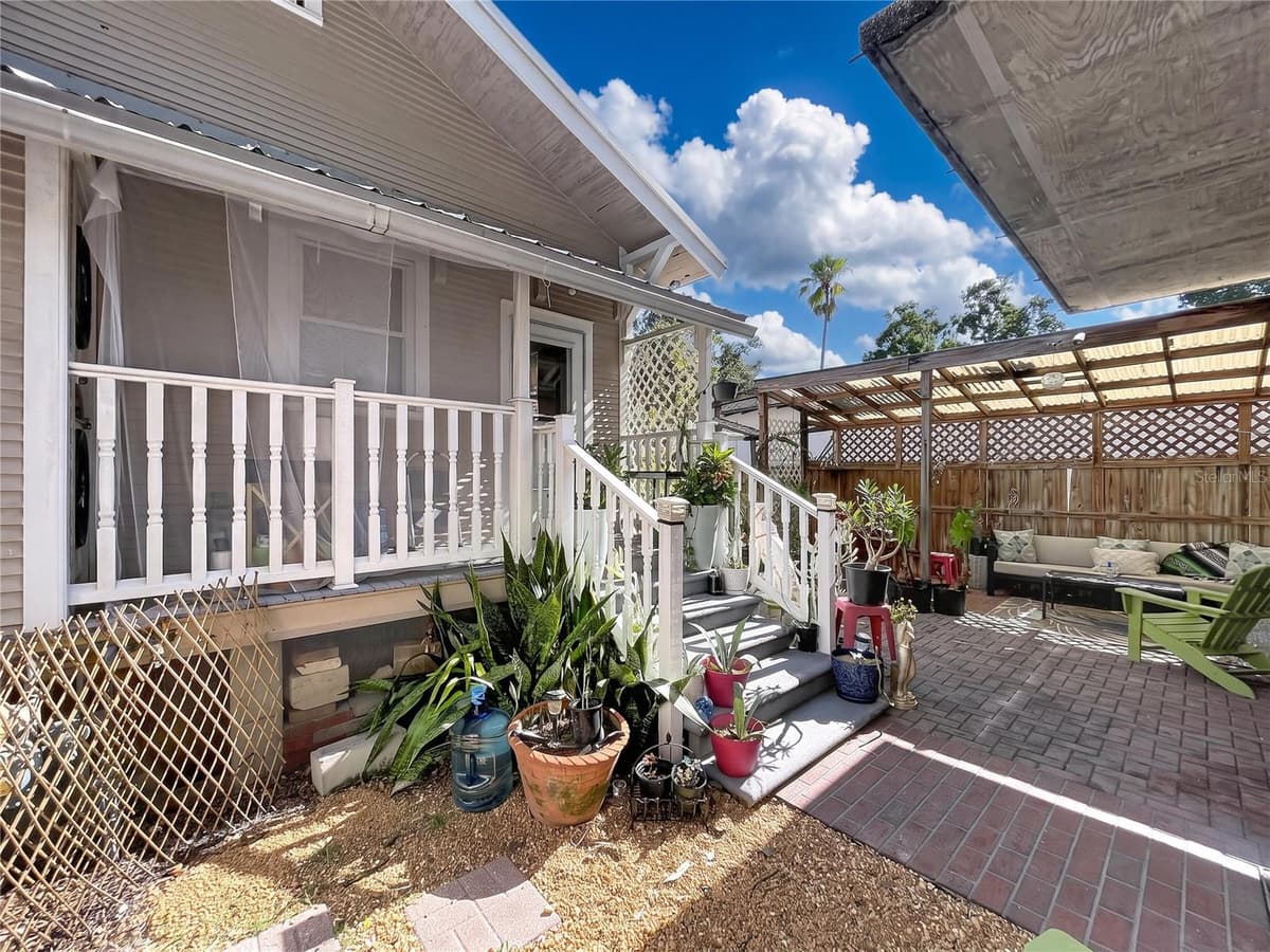 210 FLORIBRASKA AVENUE — photo 36 of 62
