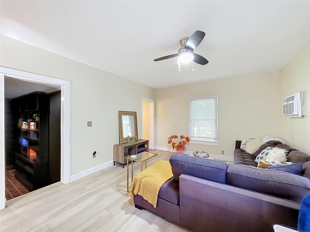 210 FLORIBRASKA AVENUE — photo 47 of 62