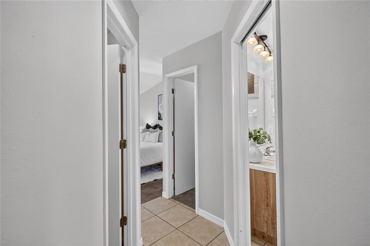 1202 VALENCIA LANE — photo 40 of 68