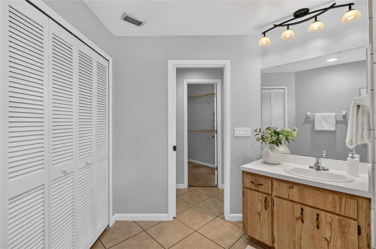 1202 VALENCIA LANE — photo 46 of 68