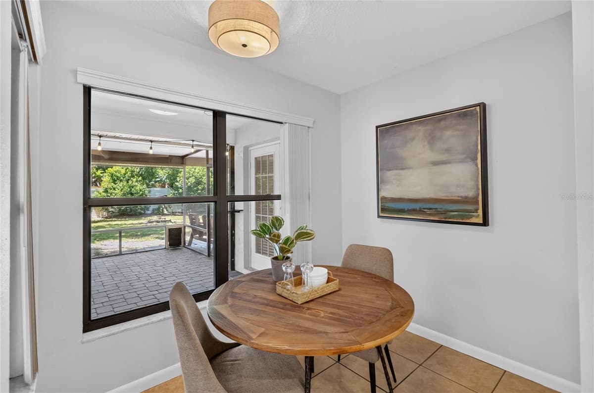 1202 VALENCIA LANE — photo 31 of 68