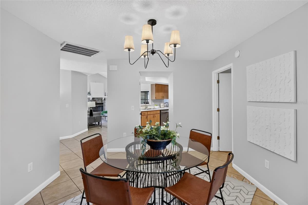 1202 VALENCIA LANE — photo 35 of 68