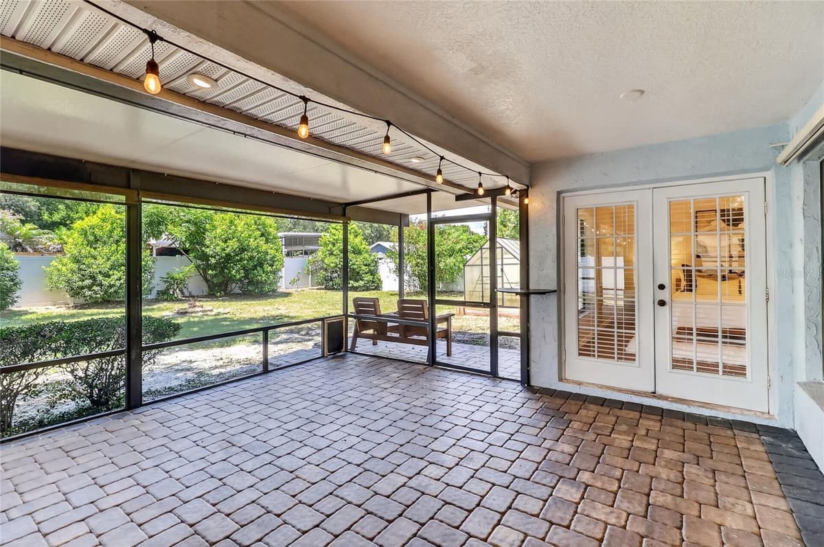 1202 VALENCIA LANE — photo 59 of 68