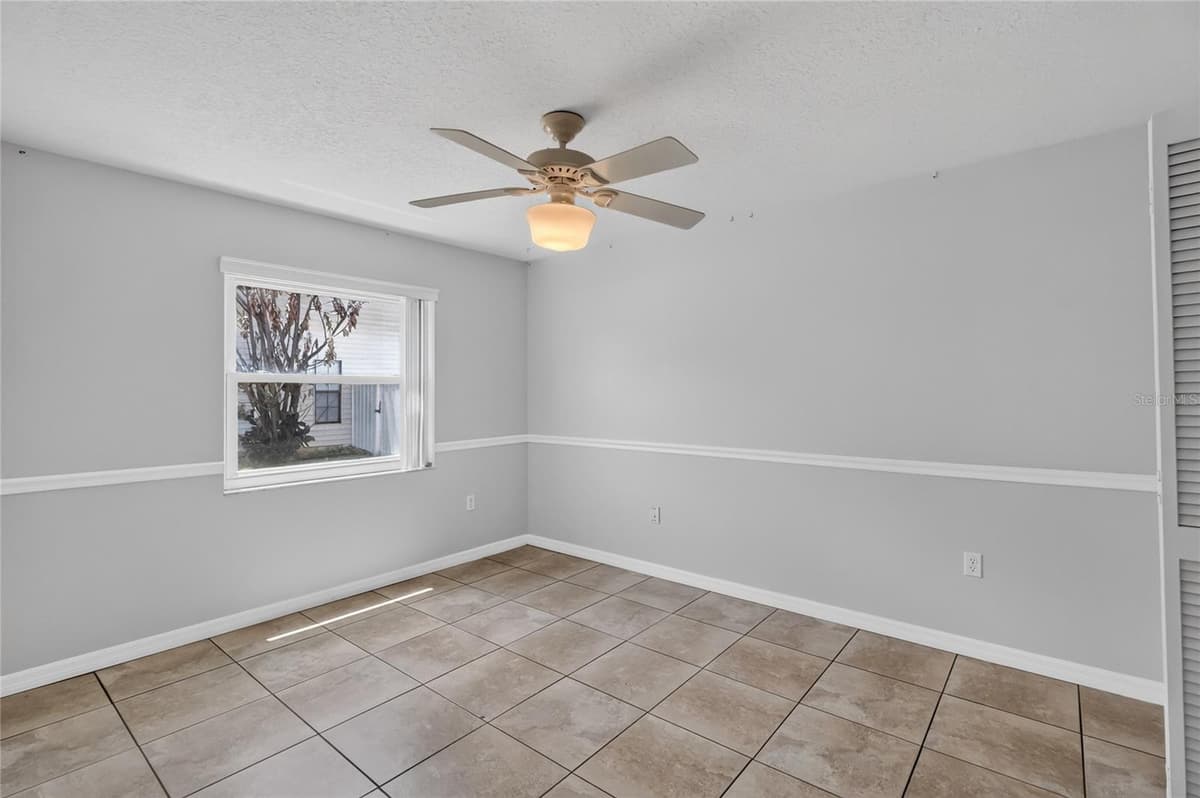 1202 VALENCIA LANE — photo 50 of 68