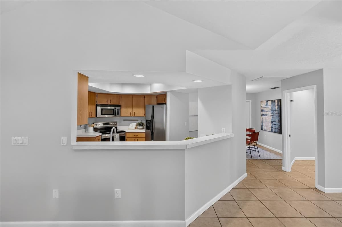 1202 VALENCIA LANE — photo 21 of 68