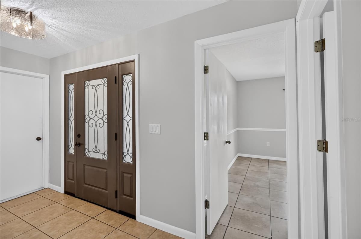 1202 VALENCIA LANE — photo 52 of 68
