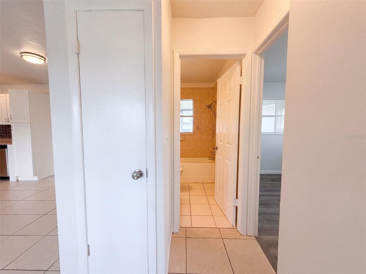 124 SAN BENITO AVENUE — photo 22 of 29