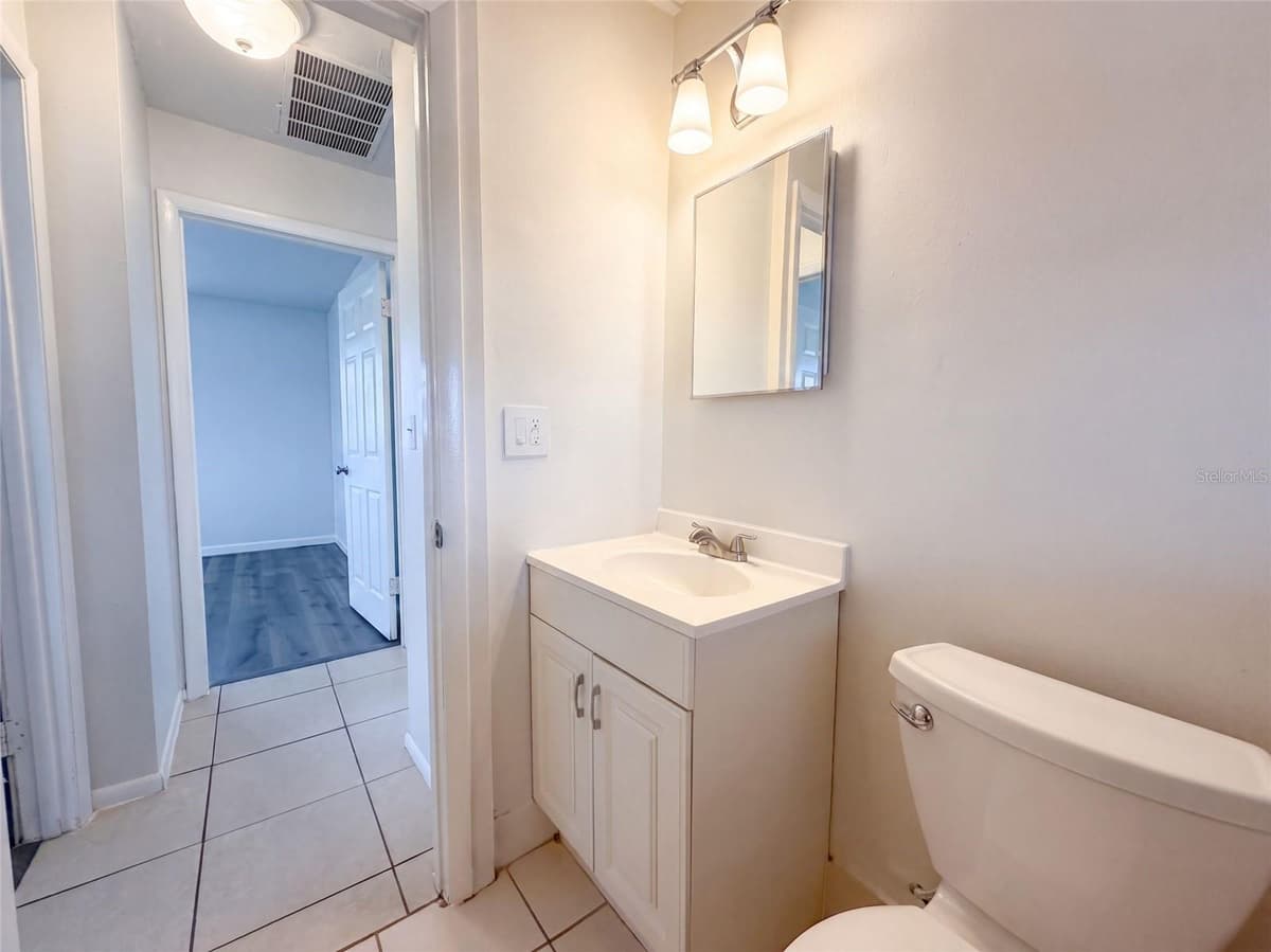 124 SAN BENITO AVENUE — photo 20 of 29