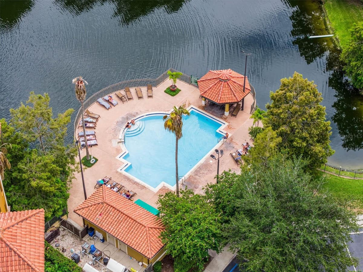 12521 FLORIDAYS RESORT DRIVE — photo 45 of 77