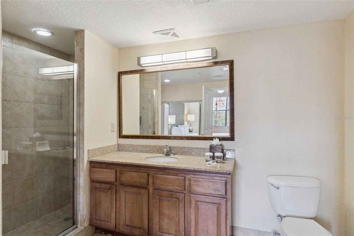12521 FLORIDAYS RESORT DRIVE — photo 22 of 77