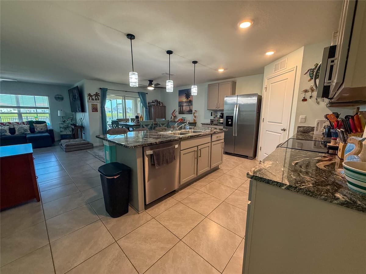 4120 QUIET RAIN COURT — photo 10 of 69