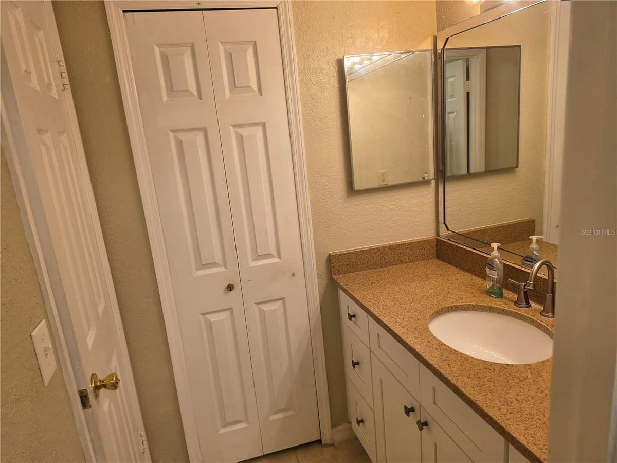 3019 ANTIQUE OAKS CIRCLE — photo 14 of 16