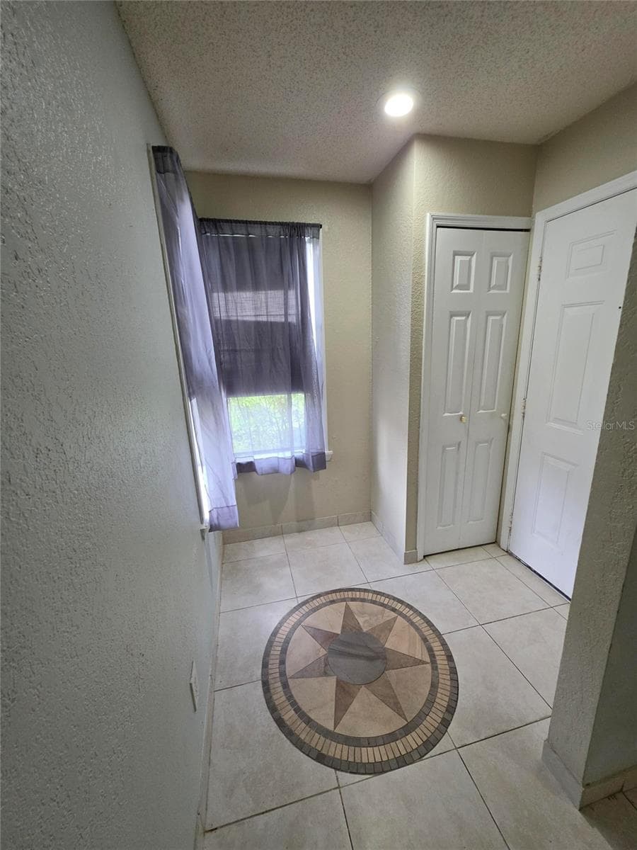 3019 ANTIQUE OAKS CIRCLE — photo 6 of 16