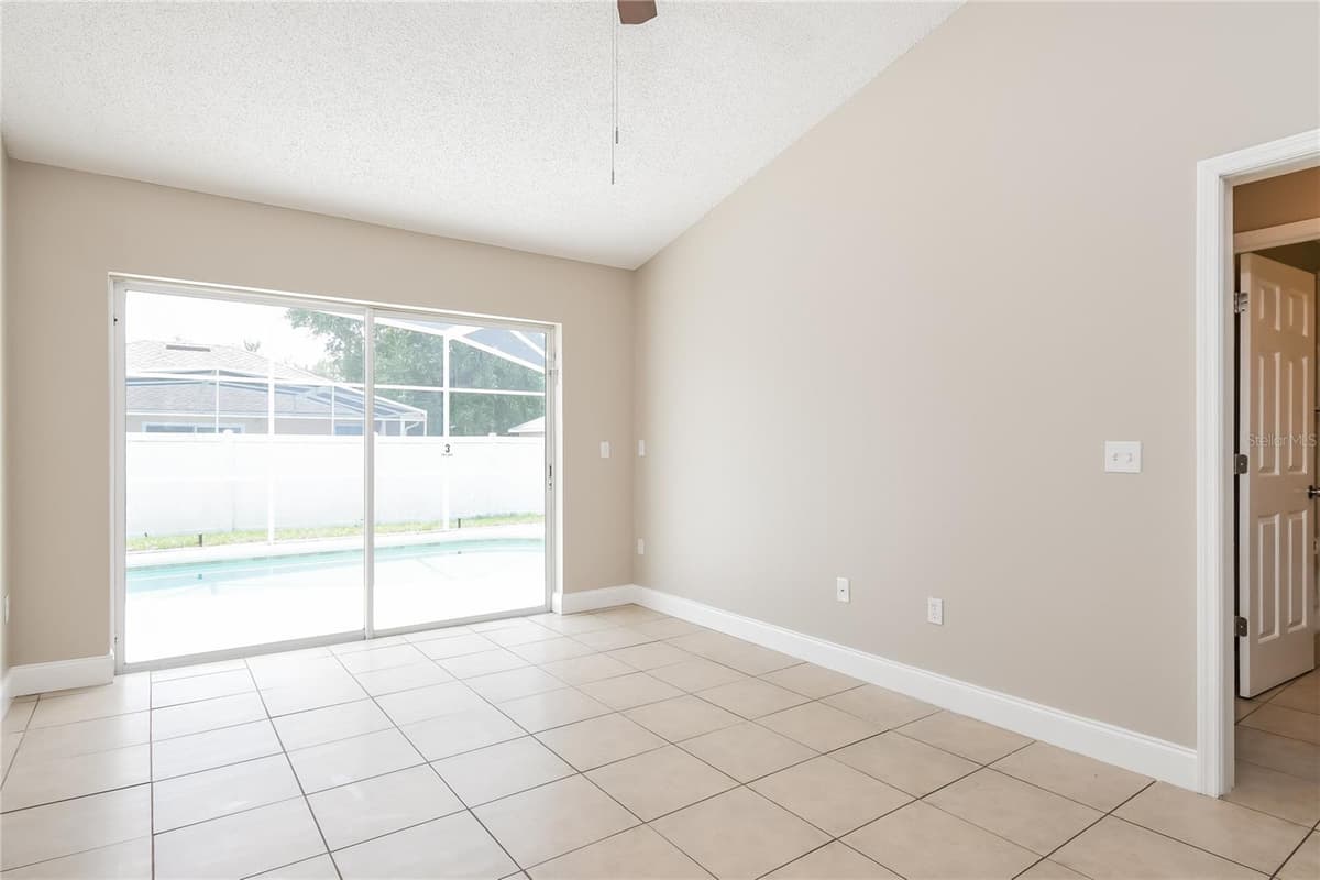 348 WALPOLE LOOP — photo 4 of 15