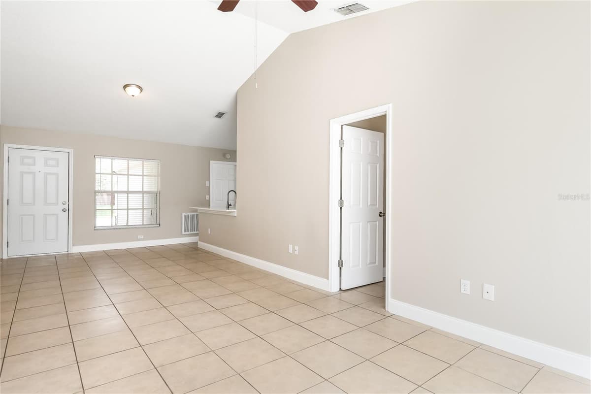 348 WALPOLE LOOP — photo 3 of 15