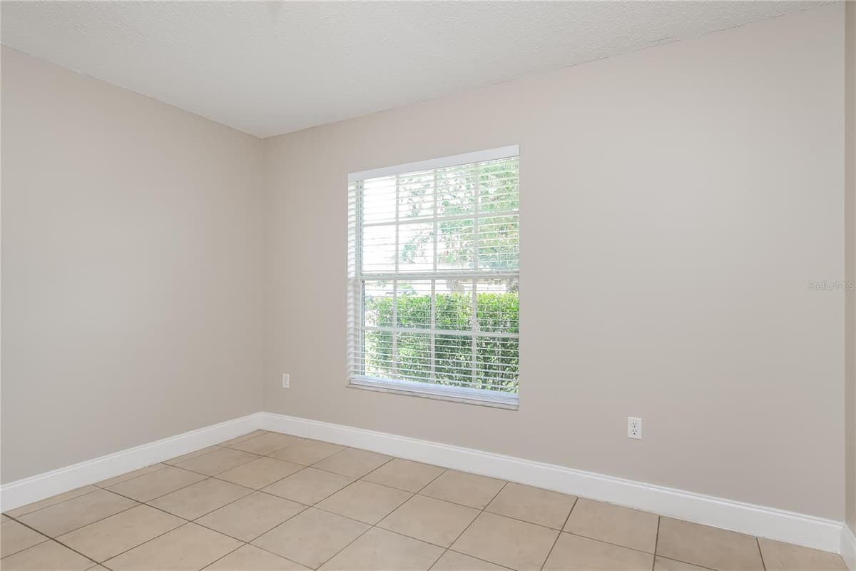 348 WALPOLE LOOP — photo 12 of 15