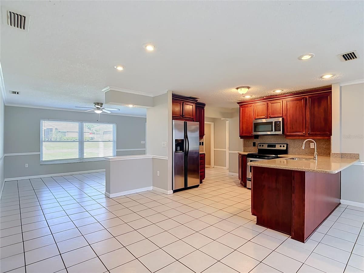 13065 PIRATE LANE — photo 9 of 26
