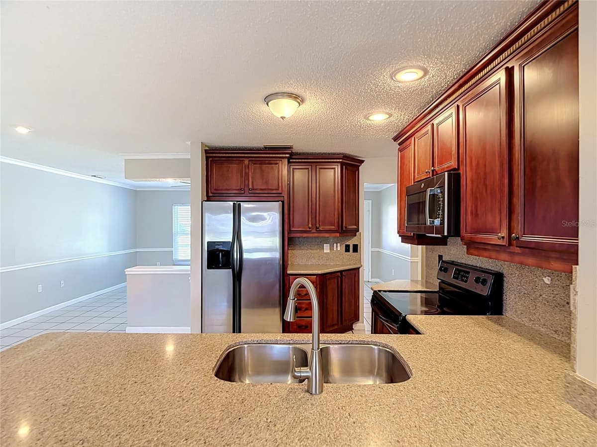 13065 PIRATE LANE — photo 10 of 26