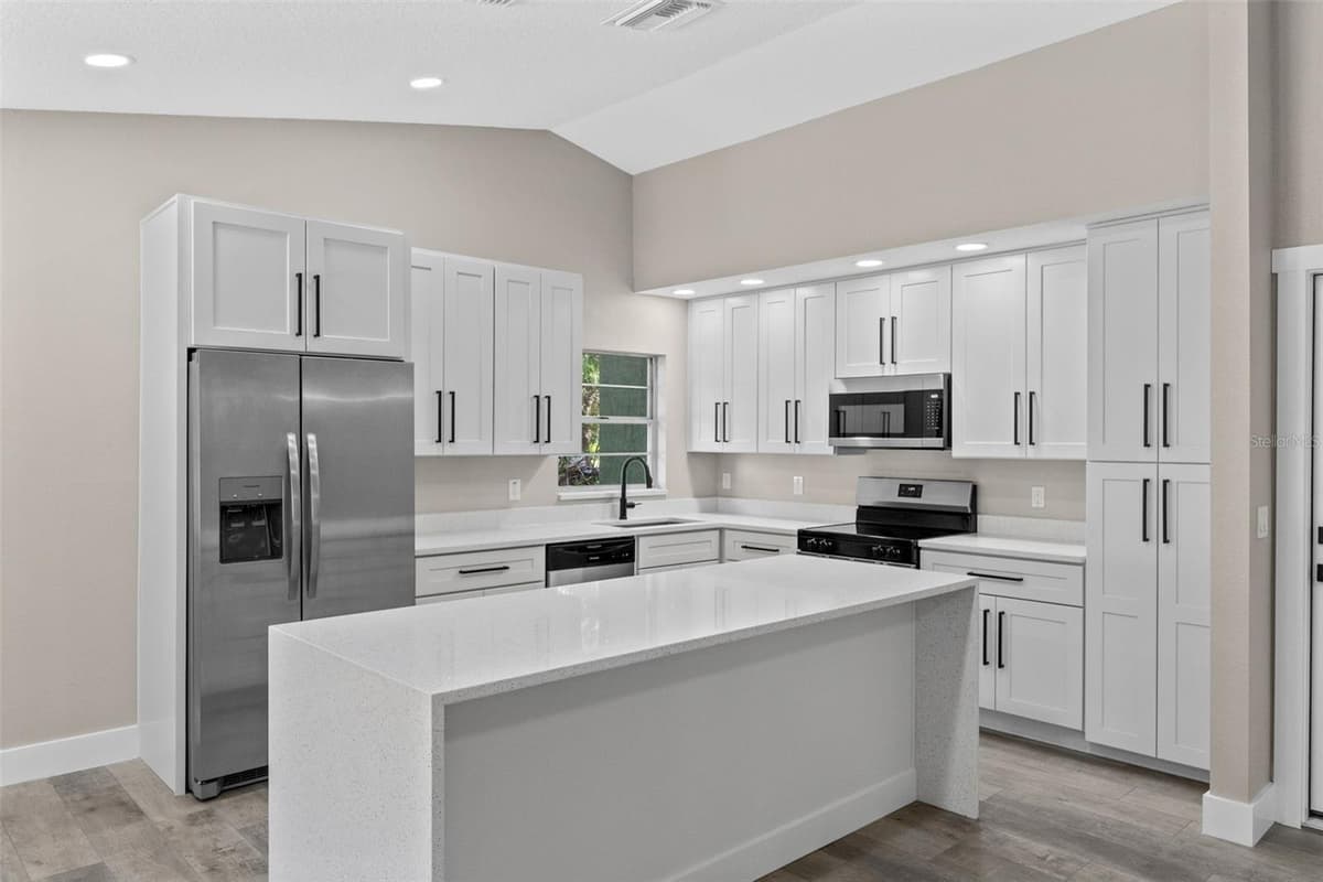 910 WHISLER COURT — photo 11 of 41