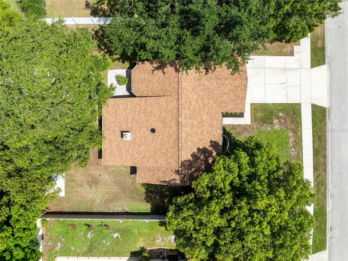 910 WHISLER COURT — photo 5 of 41