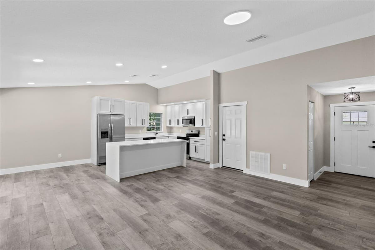 910 WHISLER COURT — photo 9 of 41