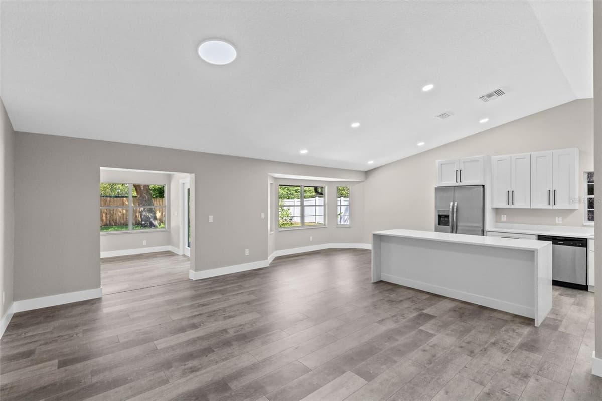910 WHISLER COURT — photo 8 of 41