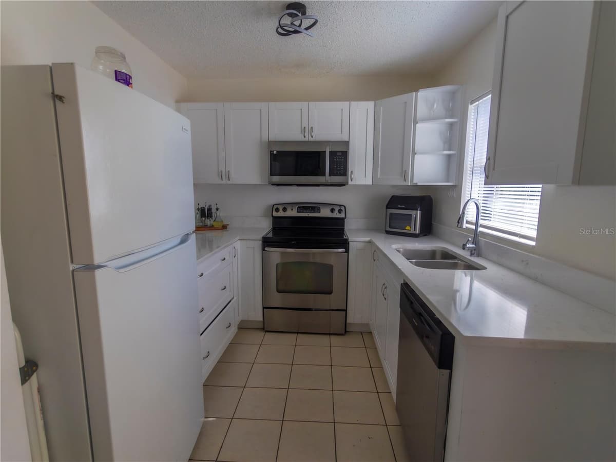 4718 ELDORADO DRIVE — photo 8 of 23
