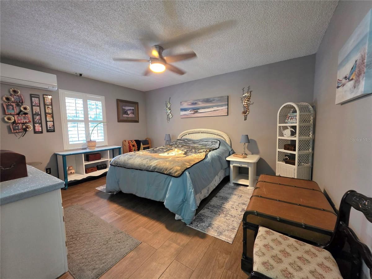 9040 BAY DRIVE — photo 18 of 47