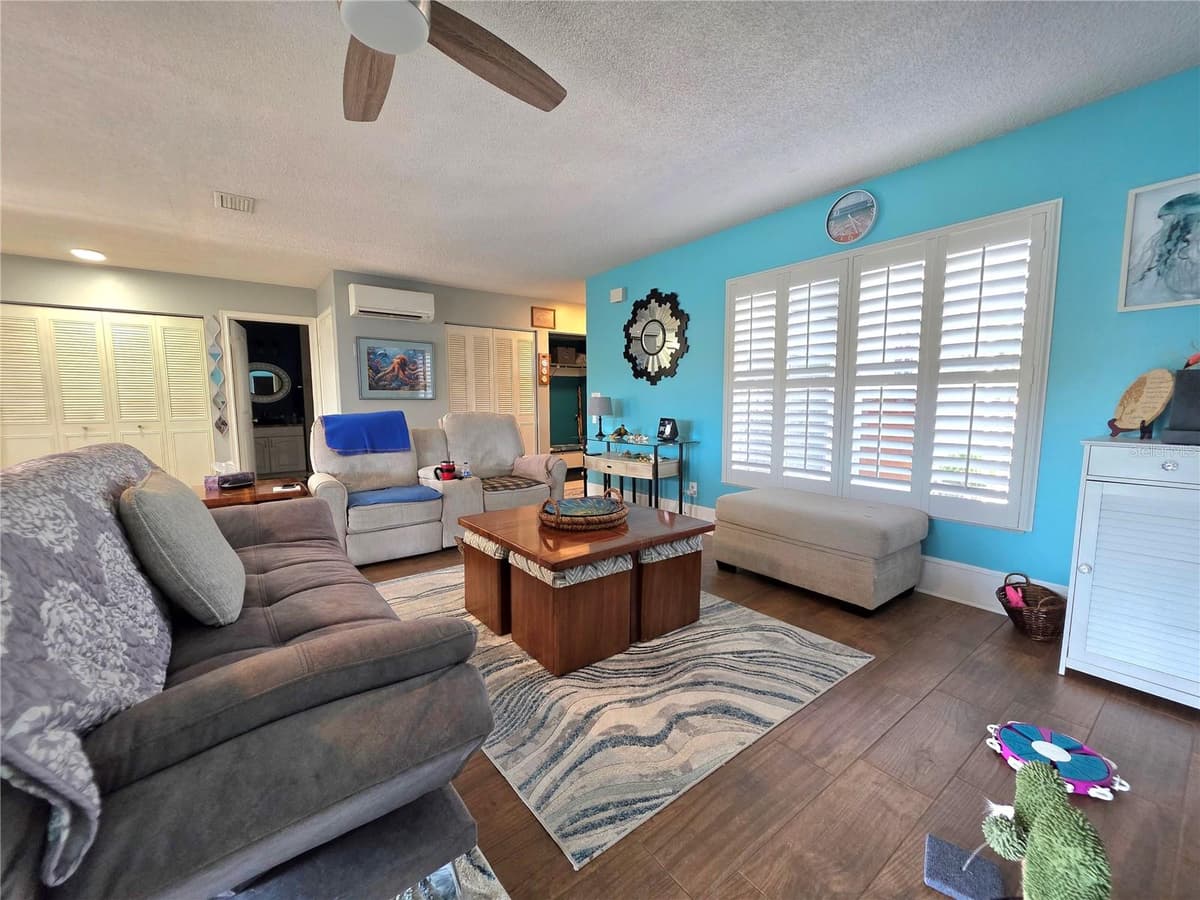9040 BAY DRIVE — photo 9 of 47