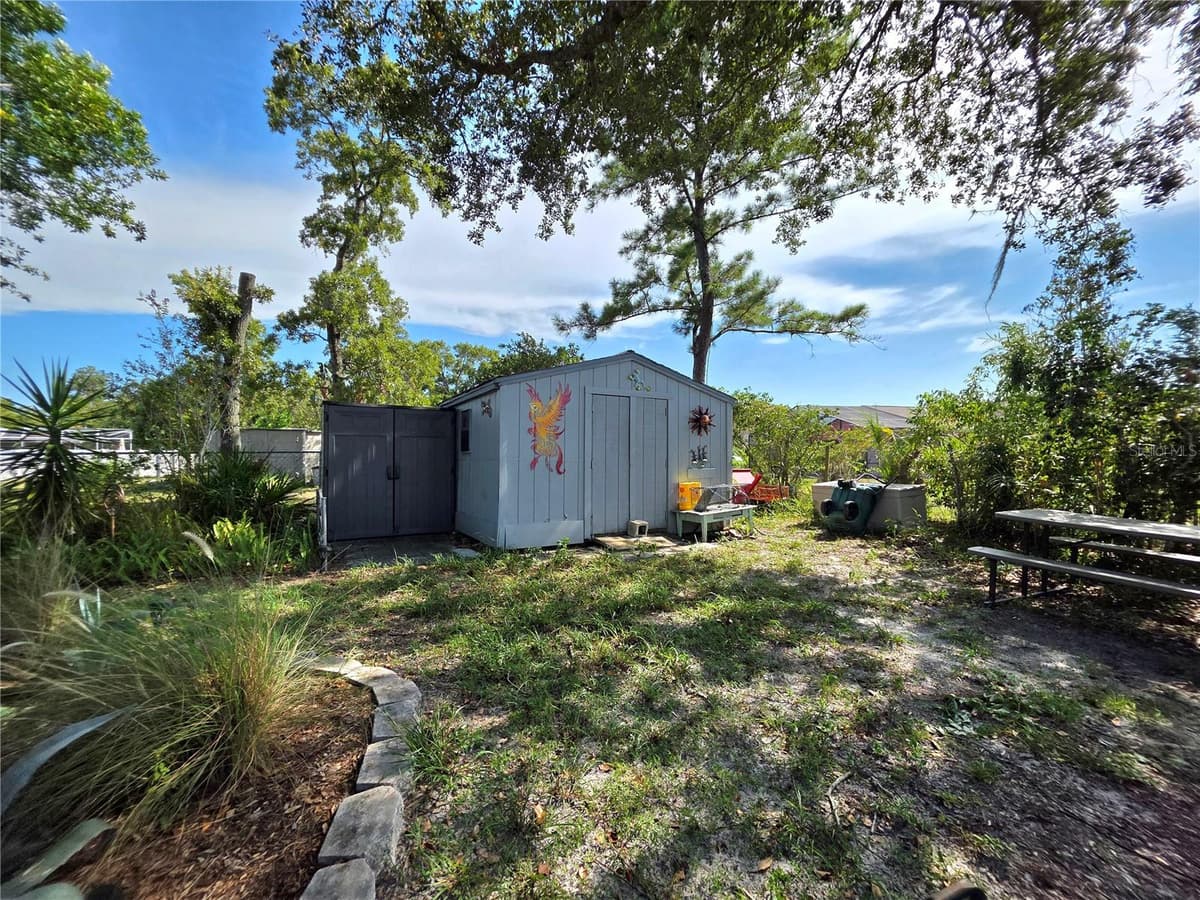 9040 BAY DRIVE — photo 42 of 47