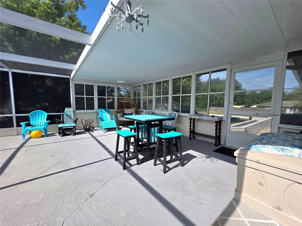 9040 BAY DRIVE — photo 30 of 47