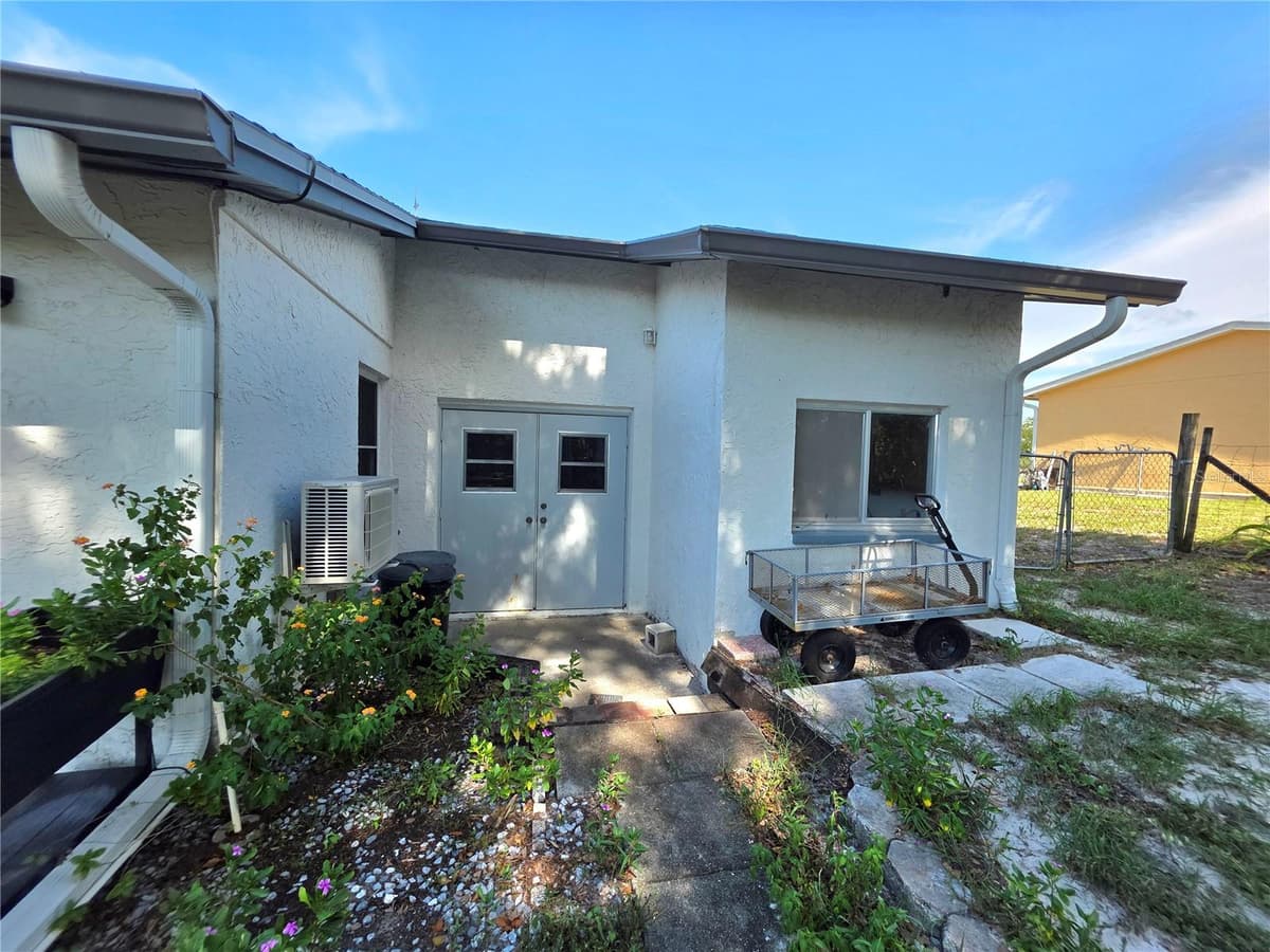 9040 BAY DRIVE — photo 45 of 47