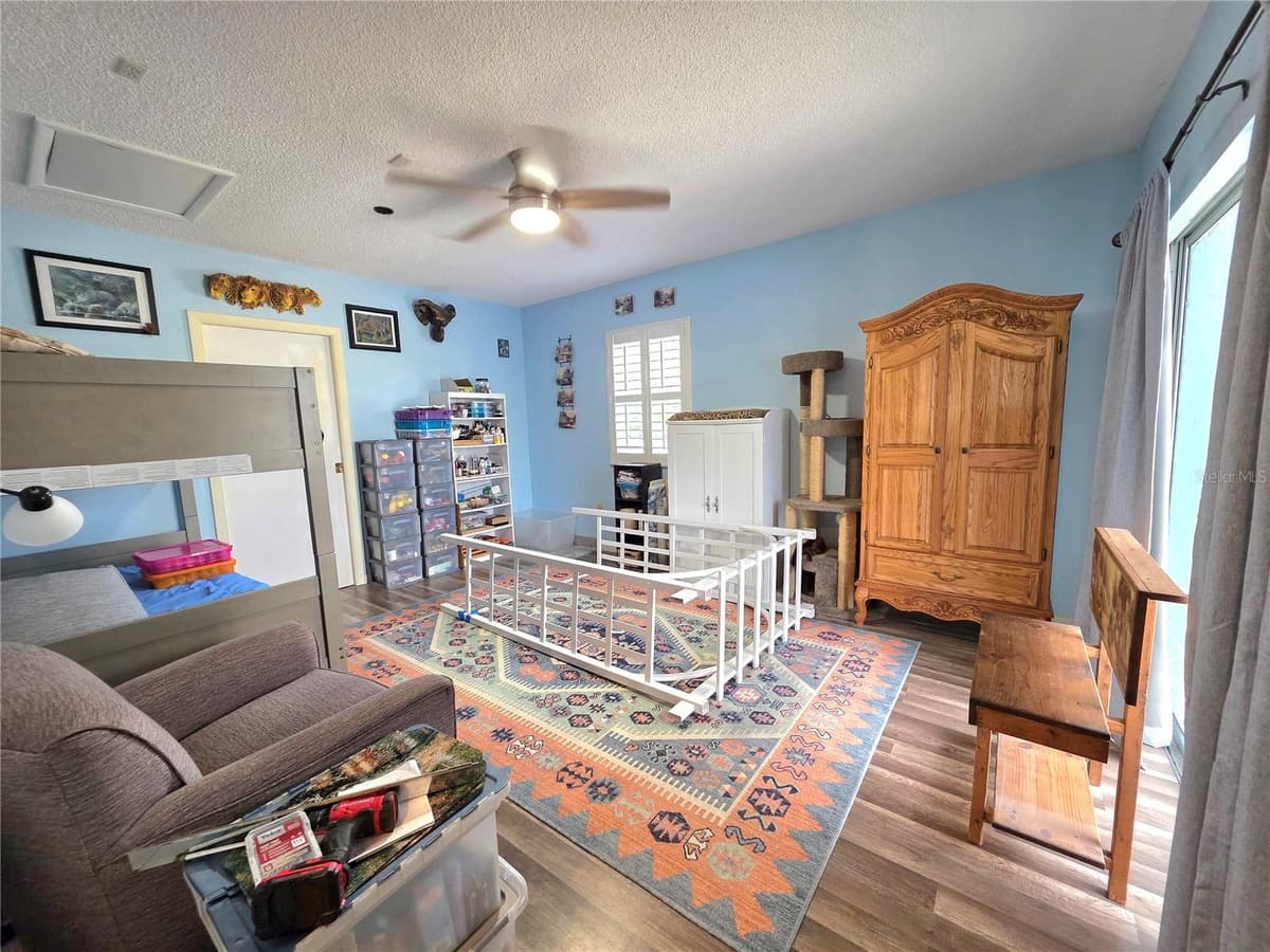 9040 BAY DRIVE — photo 15 of 47