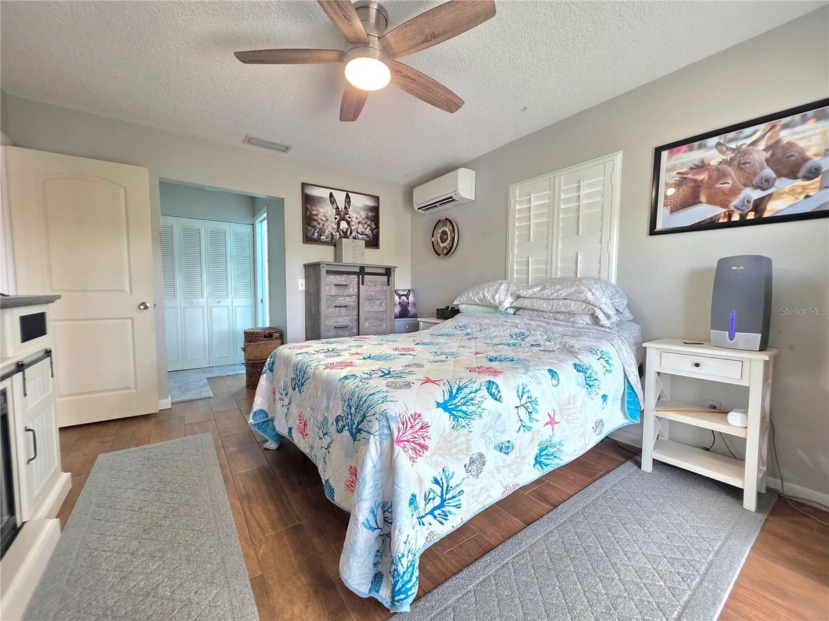 9040 BAY DRIVE — photo 24 of 47