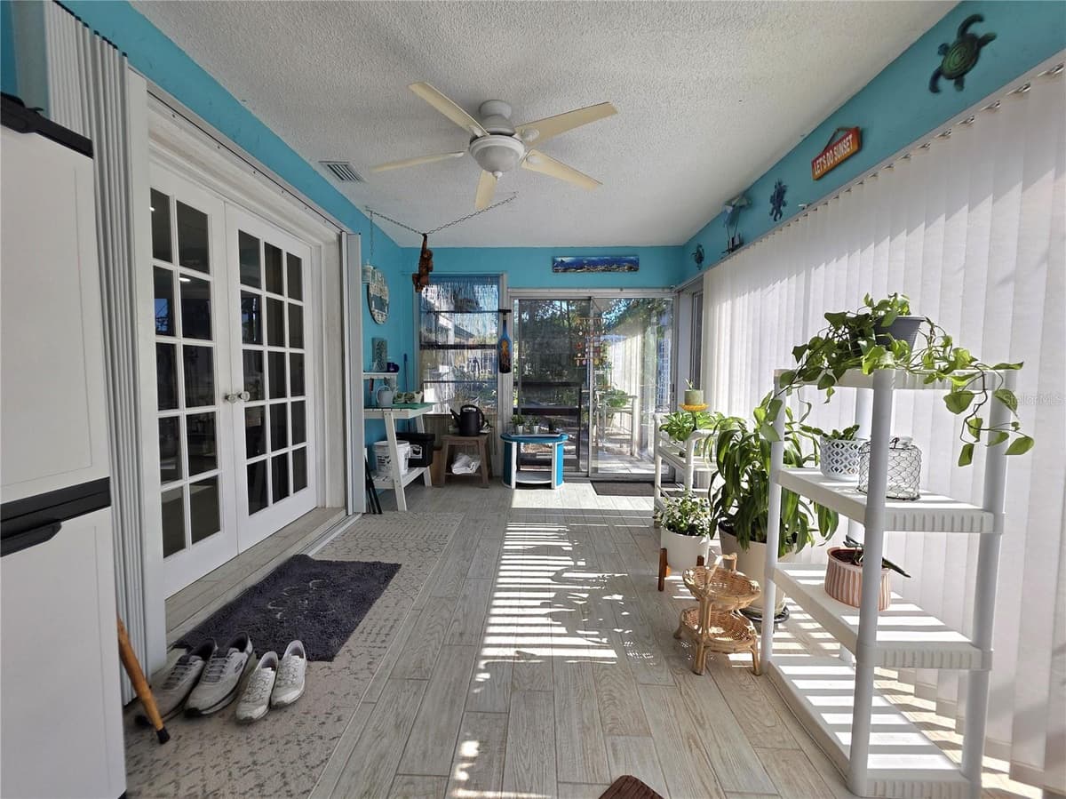 9040 BAY DRIVE — photo 29 of 47