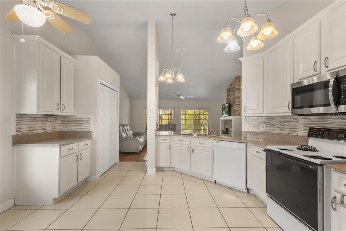 3236 TIMUCUA CIRCLE — photo 4 of 38