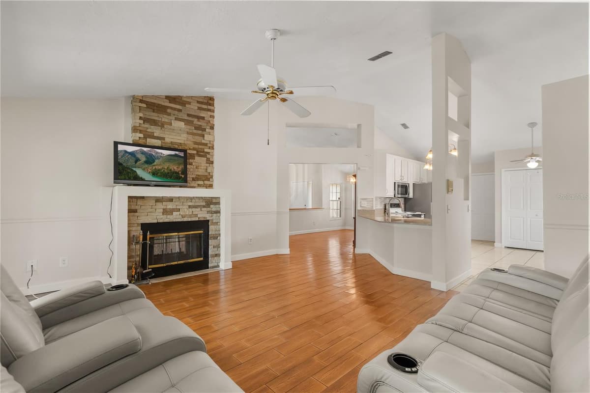 3236 TIMUCUA CIRCLE — photo 5 of 38