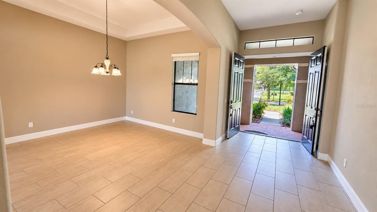 10619 MISTFLOWER LANE — photo 11 of 37