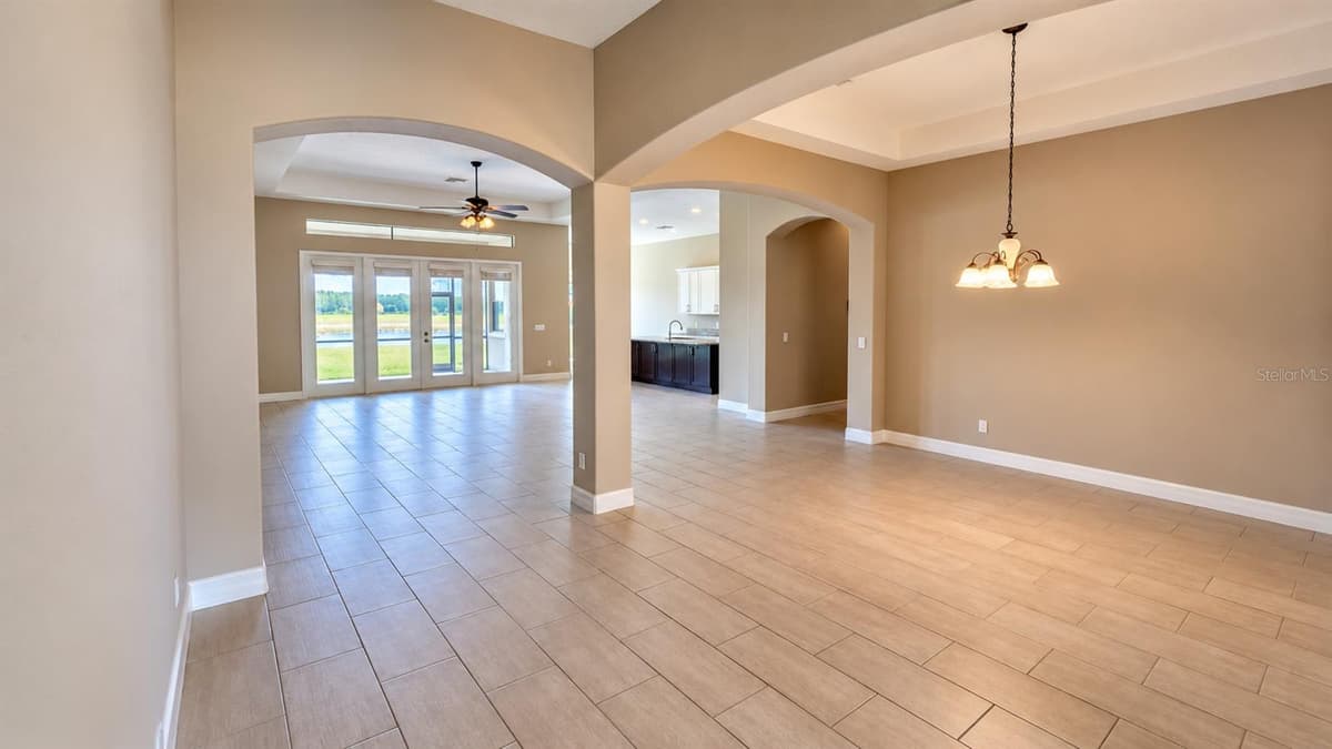 10619 MISTFLOWER LANE — photo 12 of 37