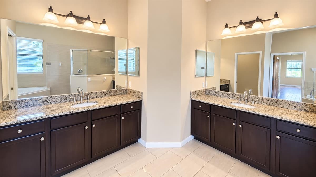 10619 MISTFLOWER LANE — photo 16 of 37