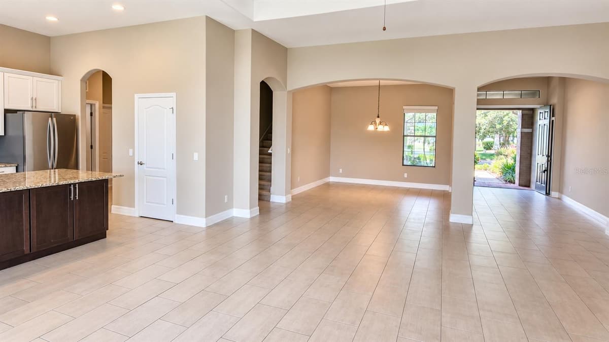 10619 MISTFLOWER LANE — photo 10 of 37