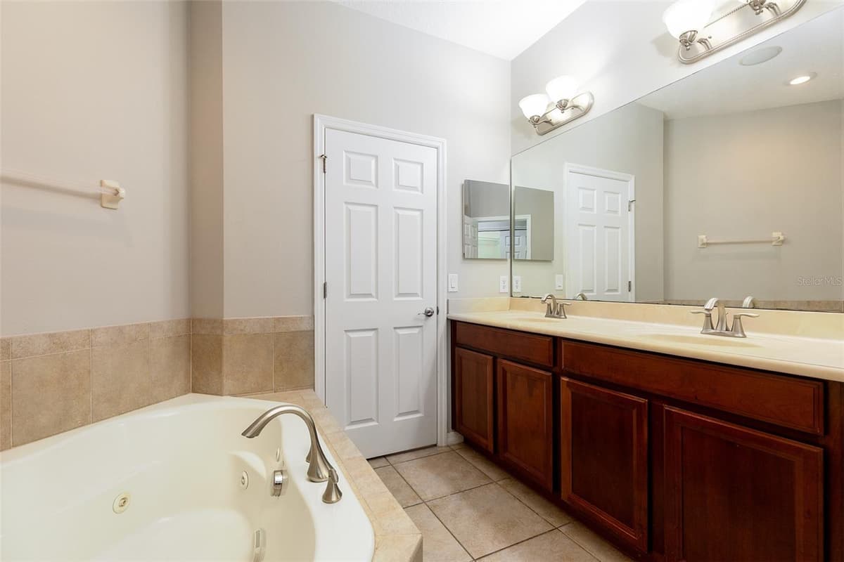 518 HARBOR WINDS COURT — photo 17 of 28
