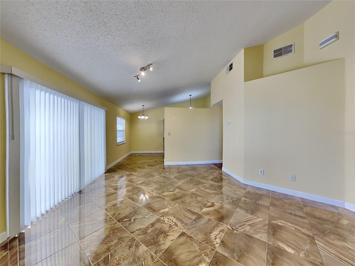 502 SAN GABRIEL COURT — photo 5 of 16