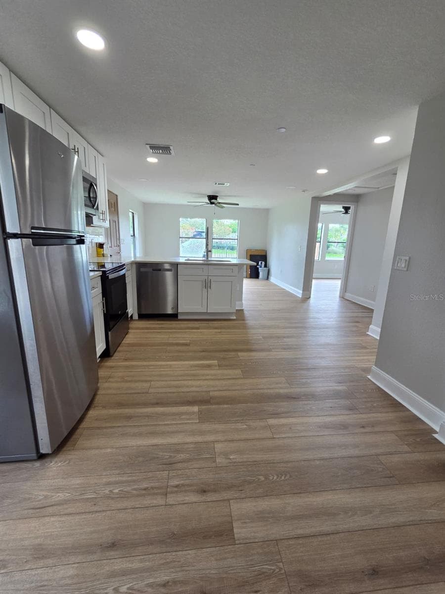 300 ERON WAY — photo 6 of 30